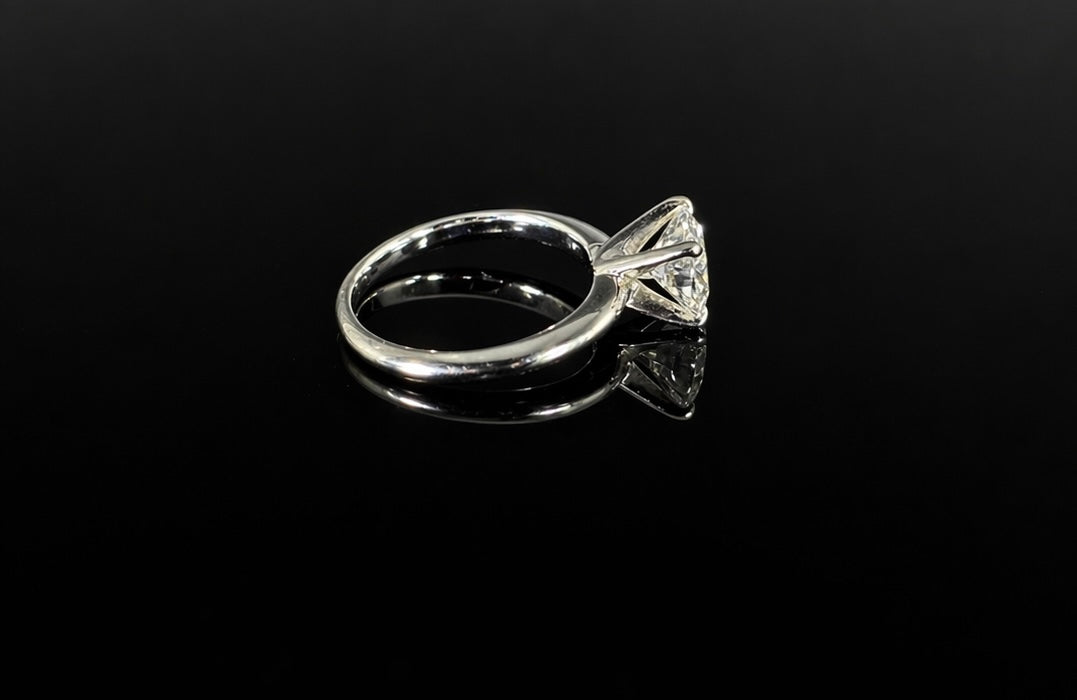 14KT White Gold Lady's Custom Made Solitaire Engagement Ring with Appraisal