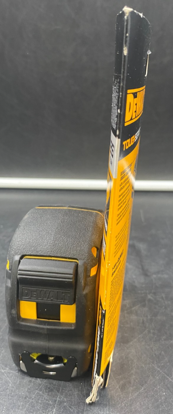 DEWALT TOUGH SERIES 25" TAPE RULE DWHT36925 *BRAND NEW, SEALED*