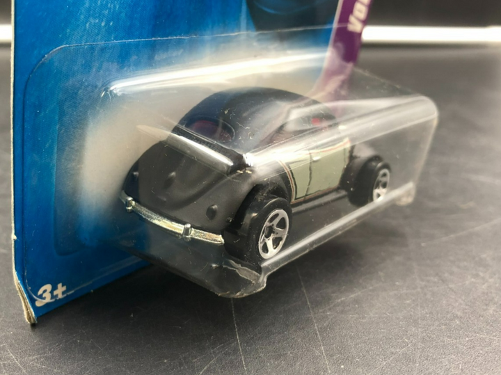 2008 Hot Wheels #129/172 Team: Volkswagen #1/4 Volkswagen Beetle Diecast - NEW
