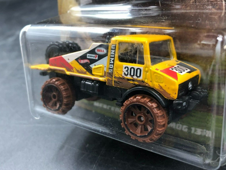 2021 Hot Wheels Off-Road Series Full Set of 5 Die-Cast Trucks Mud Runners - NEW