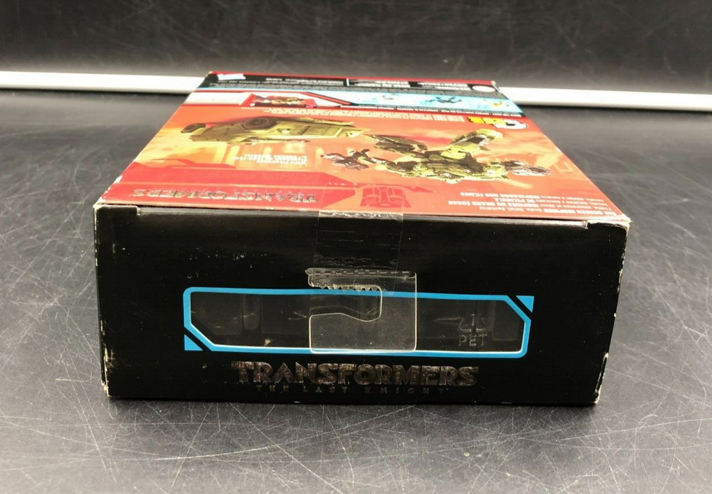 TOMY Studio Series #26 Transformers: The Last Knight - WWII Bumblebee Deluxe NEW
