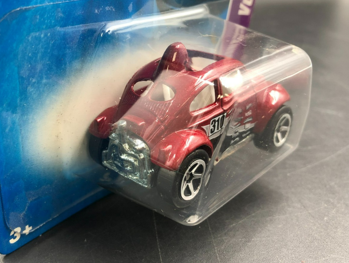 2008 Hot Wheels #131/172 Team: Volkswagen #3/4 Baja Beetle Diecast Car - NEW
