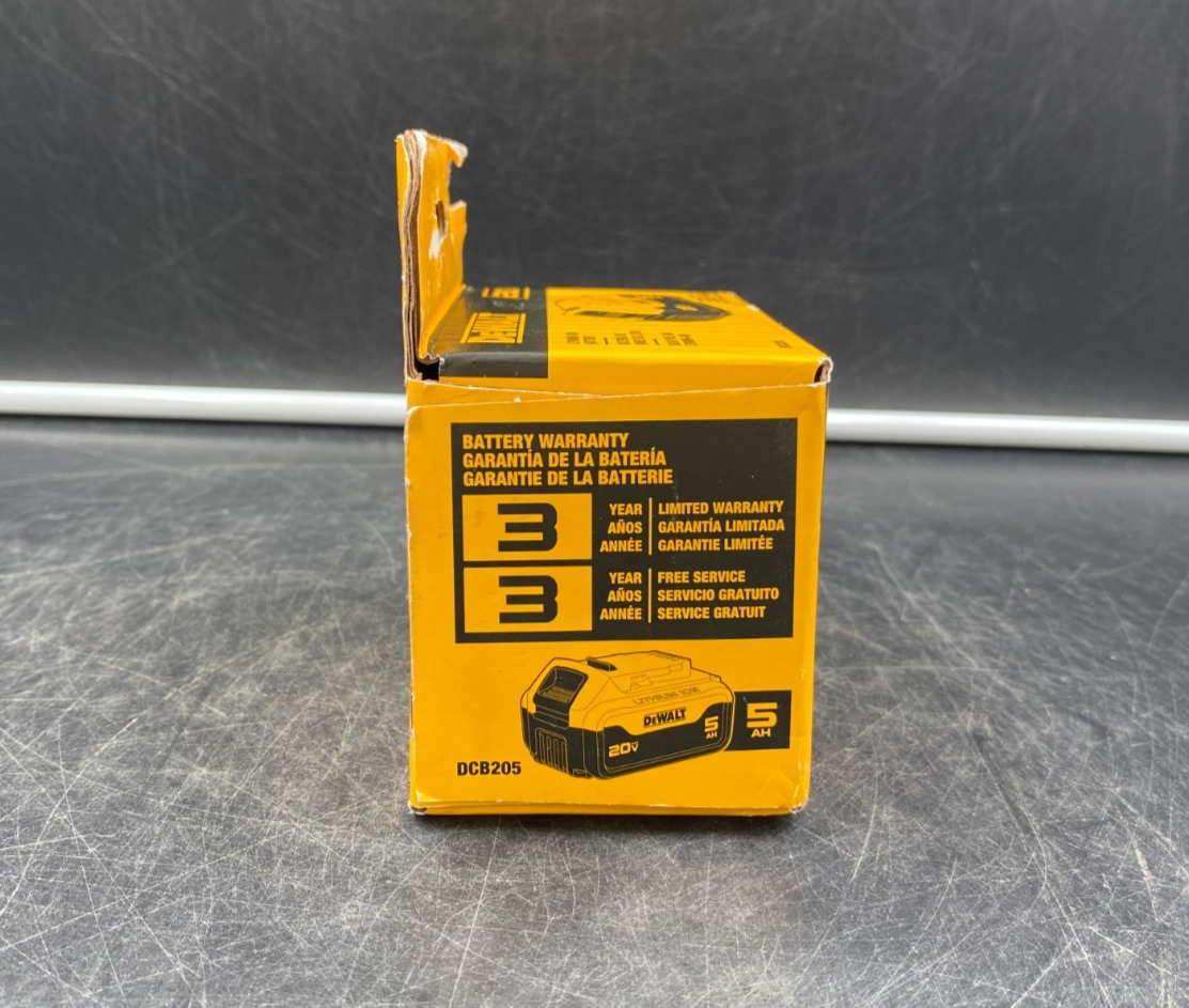 DeWalt DCB205 20V Max 5Ah Lithium Ion Battery - NEW