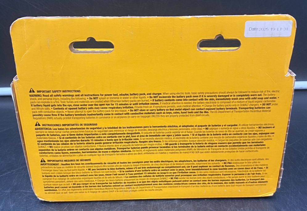 DEWALT BATTERY AND CHARGER KIT DCB205C *BRAND NEW, SEALED*