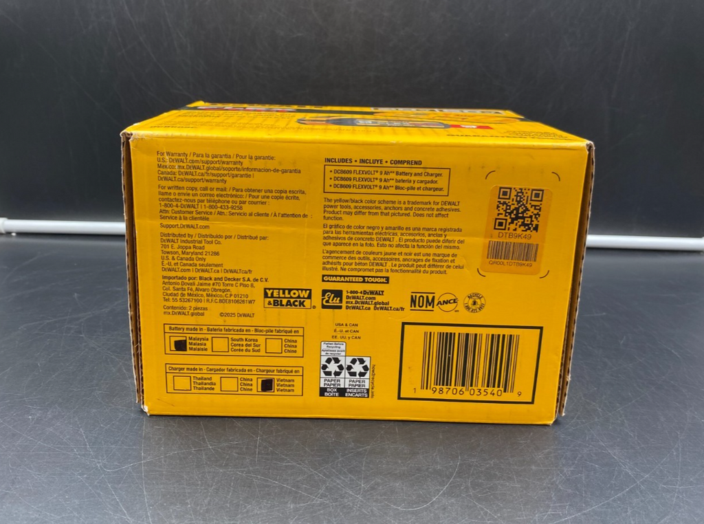 DeWalt DCB609C Flex Volt 20V/60V Max Battery and Charger Kit - NEW