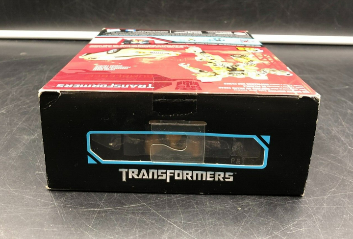TOMY Studio Series #01 Transformers - Bumblebee Deluxe Class Action Figure - NEW
