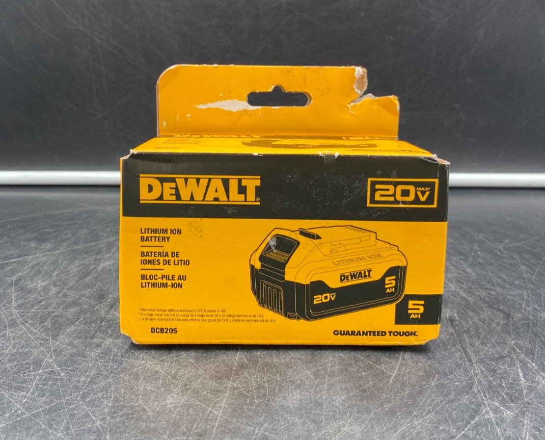 DeWalt DCB205 20V Max 5Ah Lithium Ion Battery - NEW