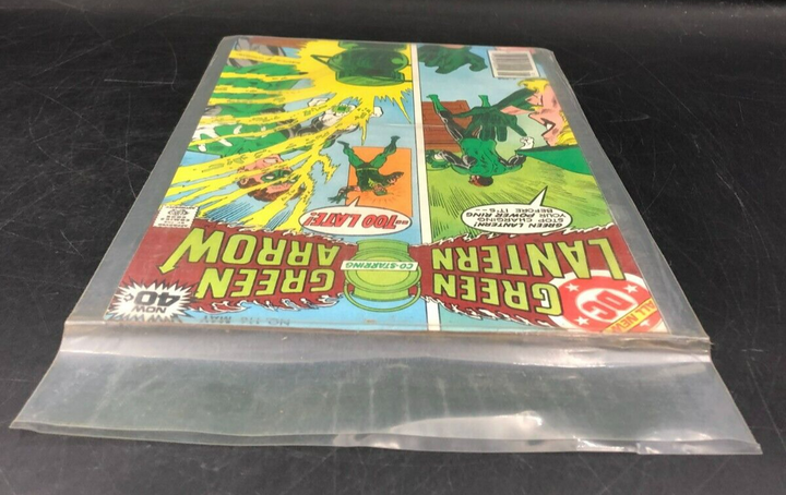 DC No.116 GREEN LANTERN Co-Starring GREEN ARROW Comic Book