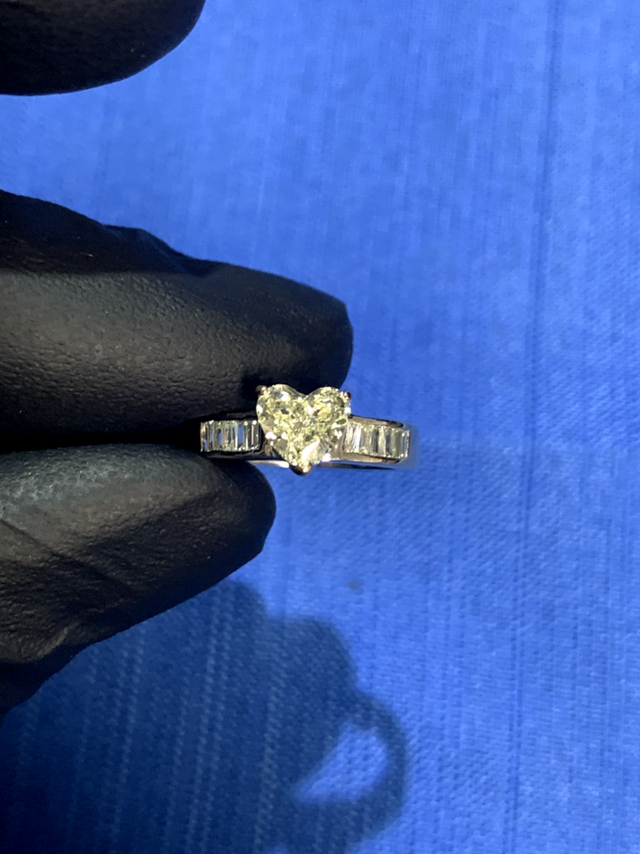 14KT White Gold Lady's Custom Made Diamond Engagement Ring With Appraisal