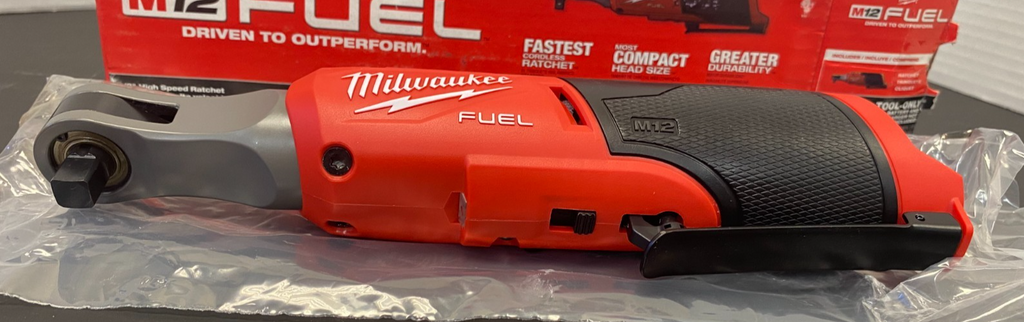 MILWAUKEE 3/8" HIGH SPEED RATCHET 2567-20 *OPEN BOX, NEW, SEE PICS*