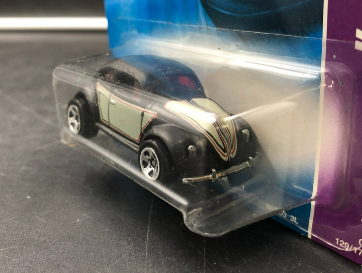 2008 Hot Wheels #129/172 Team: Volkswagen #1/4 Volkswagen Beetle Diecast - NEW