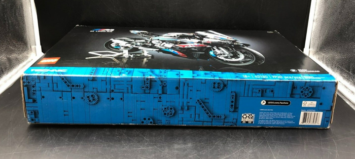 LEGO Technic BMW Motorrad M 1000 RR Motorcycle 1920 pcs Set #42130 - BRAND NEW