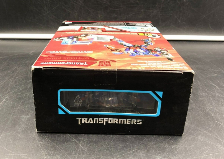 TOMY Studio Series #32 Transformers - Optimus Prime Voyager Class Figure - NEW