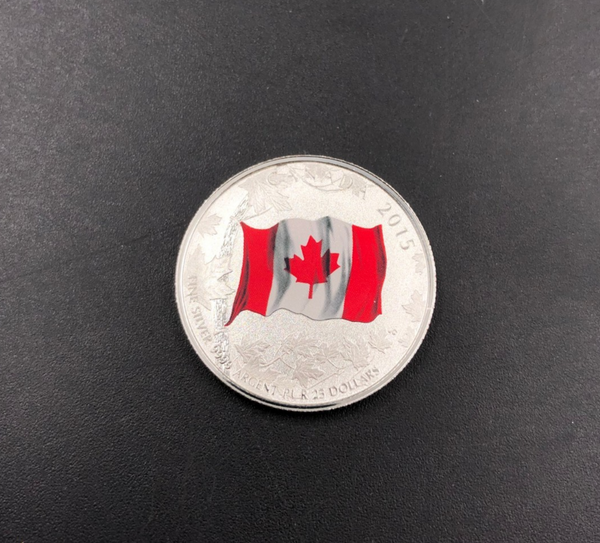 2015 $25 Canada Flag Fine Silver 9999 25 Dollars Canada Coin Queen Elizabeth II