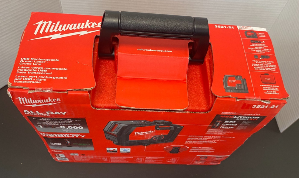 MILWAUKEE 165' Range USB Rechargeable Green Laser - Cross Line Kit 3521-21 *NIB*