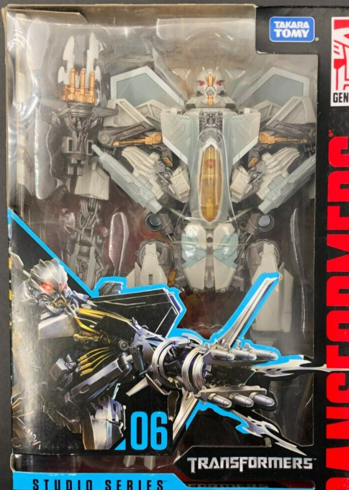 TOMY Studio Series #06 Transformers - Starscream Voyager Class Figure - NEW