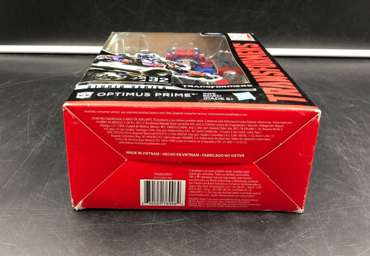 TOMY Studio Series #32 Transformers - Optimus Prime Voyager Class Figure - NEW