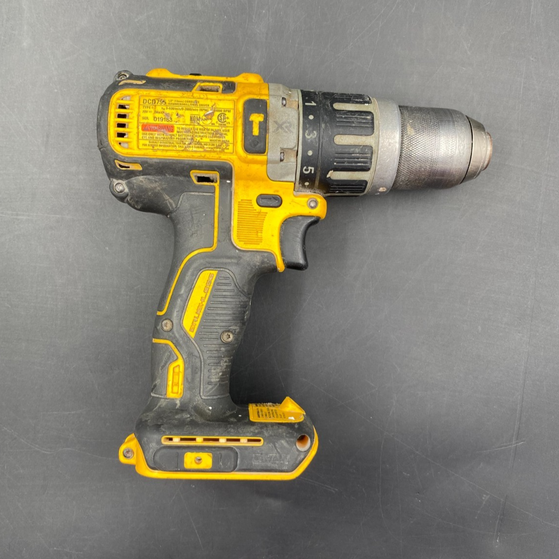DeWalt DCD795 20V Max XR 1/2" (13mm) Cordless Hammerdrill/Drill Driver Tool-Only