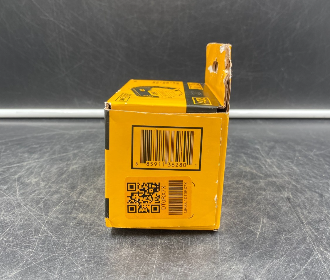 DeWalt DCB205 20V Max 5Ah Lithium Ion Battery - NEW