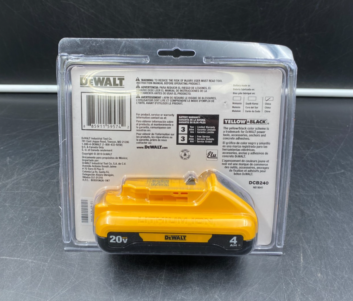 DeWalt DCB240 20V Max 4Ah Lithium-Ion Compact Battery Pack - NEW
