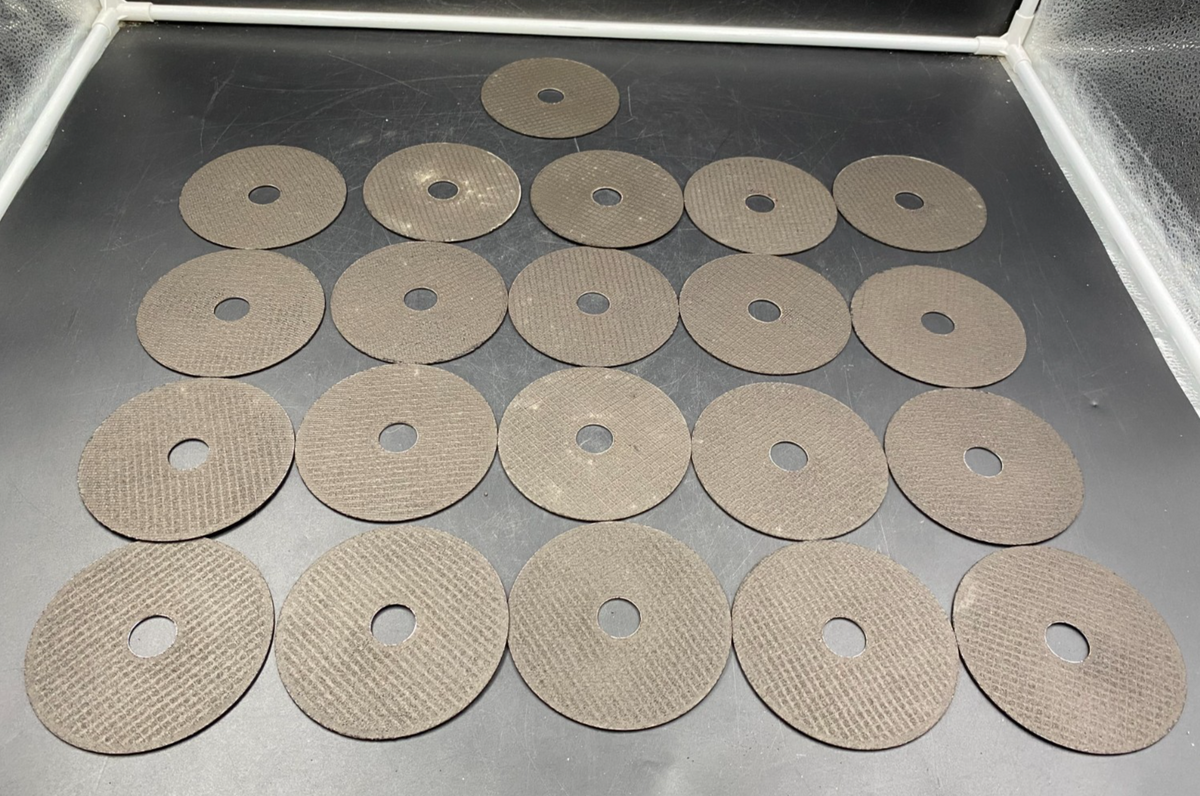 DEWALT Metal/Stainless Steel Cutting Wheel 4-1/2" x.045 x 7/8" DWA8051 Lot of 21