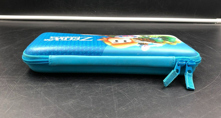 Hori The Legend of Zelda: Link's Awakening - Link Nintendo Switch Travel Case