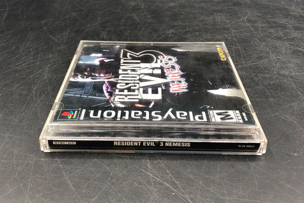 Resident Evil 3: Nemesis (Playstation 1, PS1) w/ Case + Manual