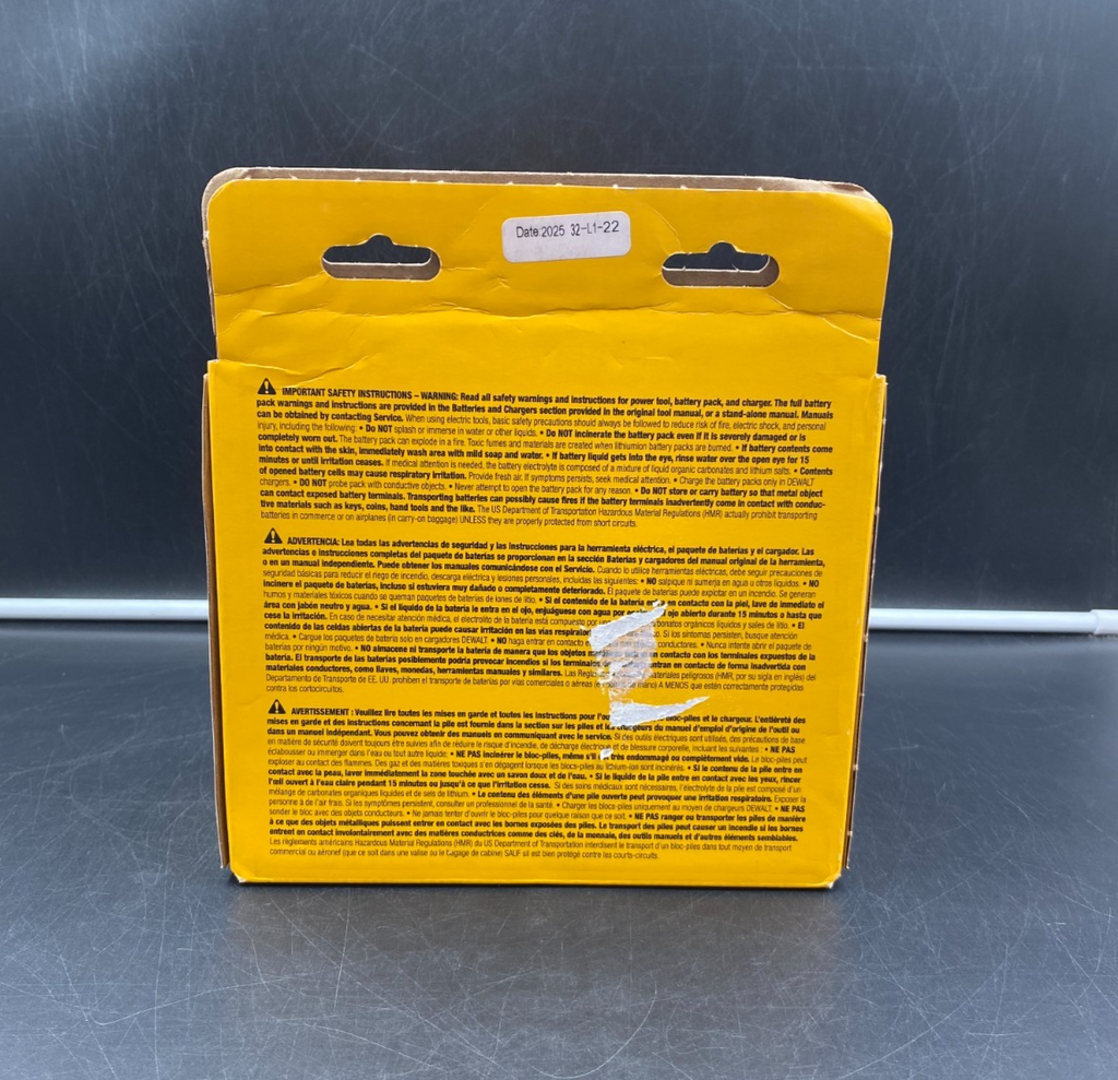 DeWalt DCB609C Flex Volt 20V/60V Max Battery and Charger Kit - NEW