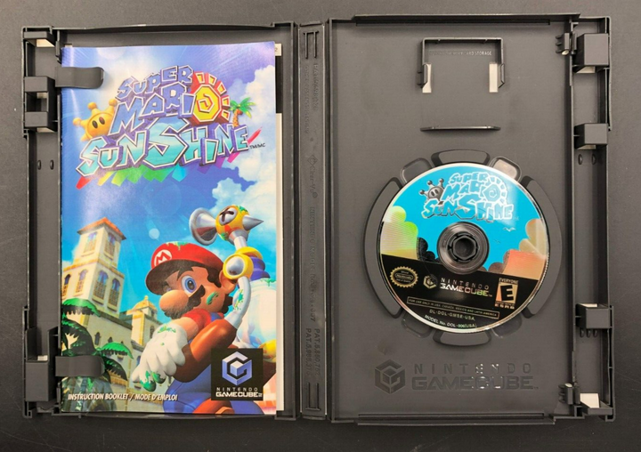 Super Mario Sunshine Nintendo GameCube w/ Manual