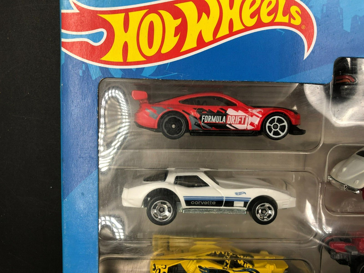 2020 Hot Wheels 10 Die-Cast Car Pack 1:64 Scale (54886) - NEW