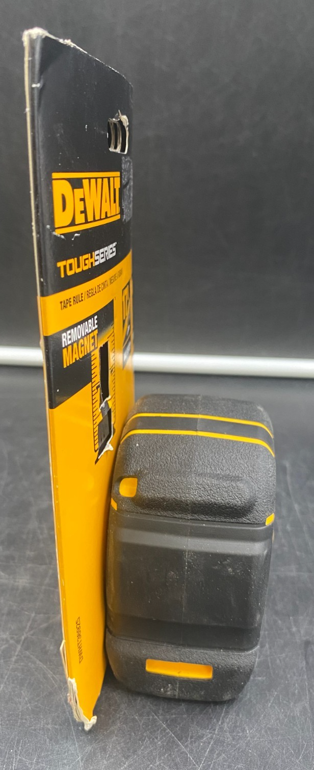 DEWALT TOUGH SERIES 25" TAPE RULE DWHT36925 *BRAND NEW, SEALED*