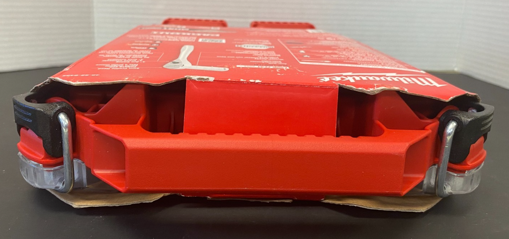 MILWAUKEE 32 Pc. 3/8" Metric Ratchet & Socket Set w/Packout 48-22-9482 *NIB*