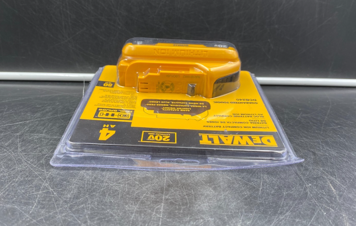 DeWalt DCB240 20V Max 4Ah Lithium-Ion Compact Battery Pack - NEW