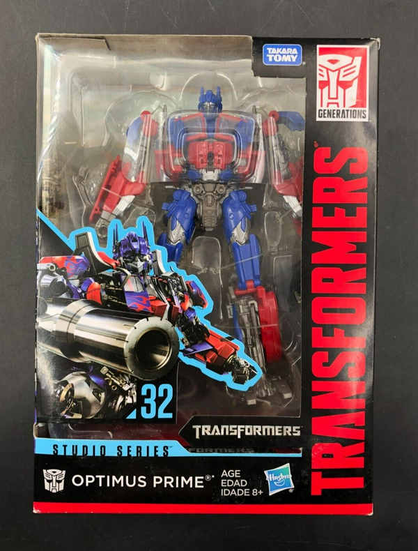 TOMY Studio Series #32 Transformers - Optimus Prime Voyager Class Figure - NEW