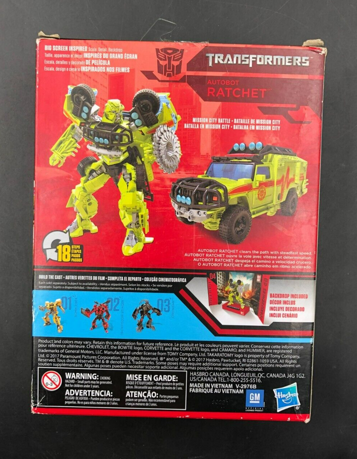 TOMY Studio Series #04 Transformers - Autobot Ratchet Deluxe Action Figure - NEW
