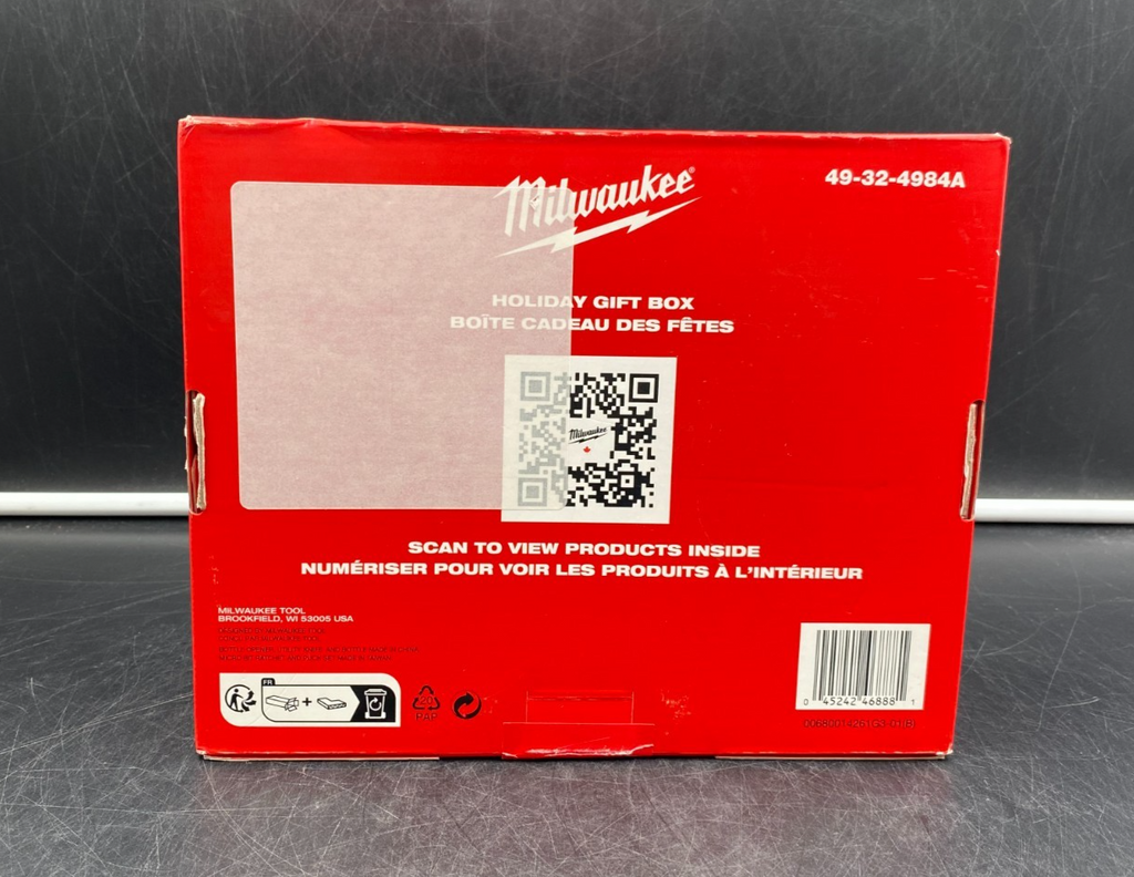 Milwaukee 49-32-4984A Holiday Gift Box with Hand Tools & Accessories - BRAND NEW