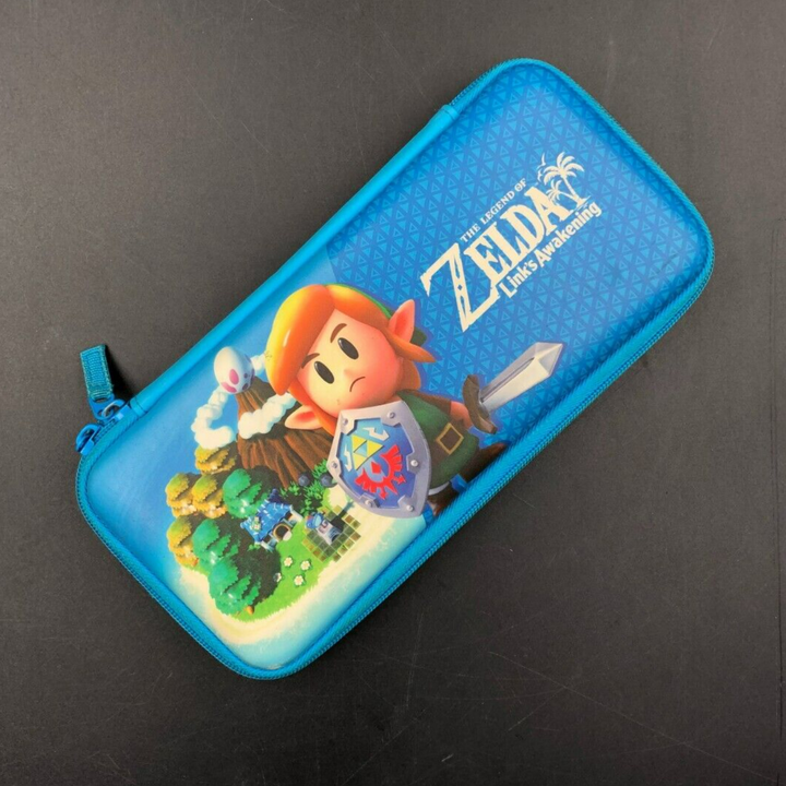 Hori The Legend of Zelda: Link's Awakening - Link Nintendo Switch Travel Case