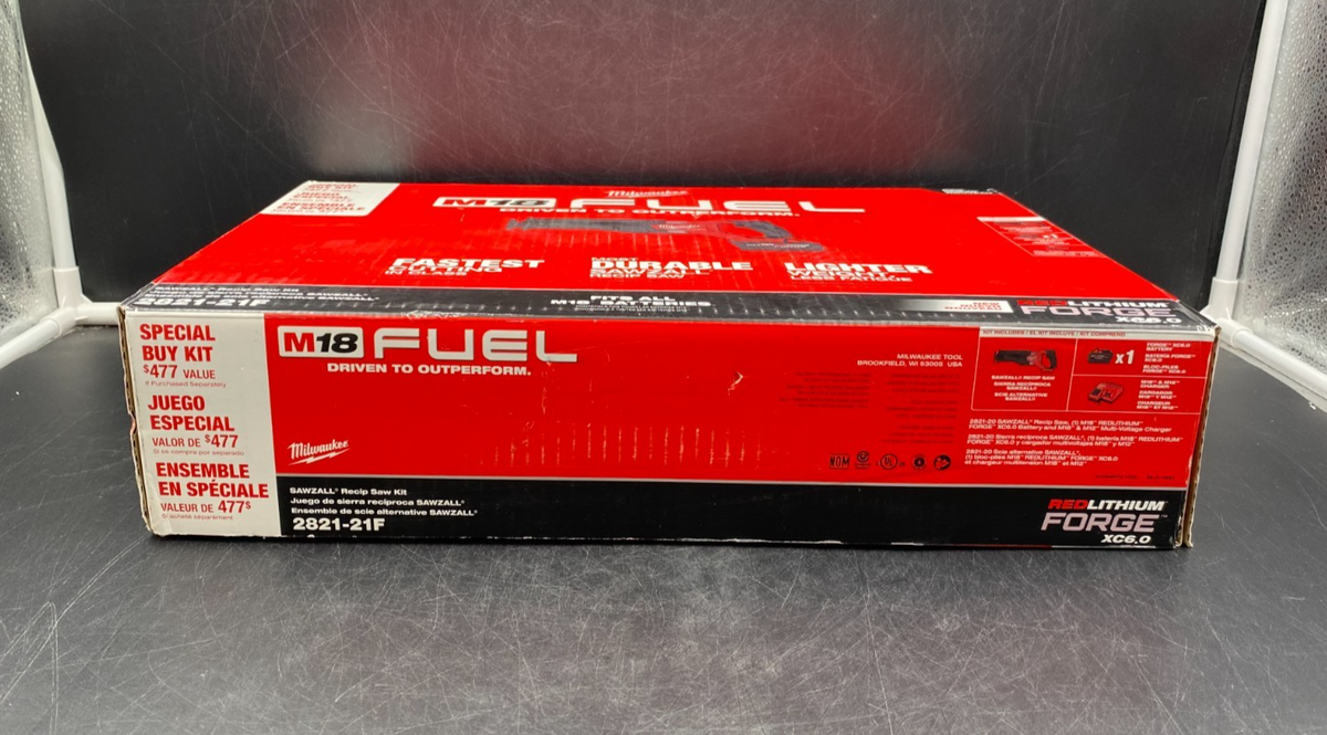 Milwaukee 2821-21F M18 Fuel Sawzall Reciprocating Saw Kit - NEW