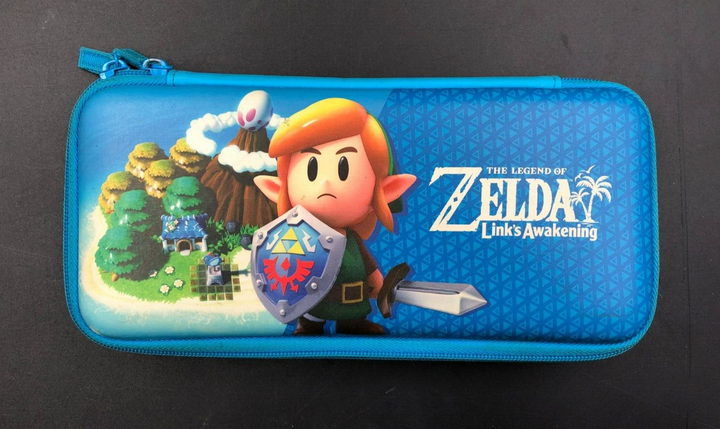 Hori The Legend of Zelda: Link's Awakening - Link Nintendo Switch Travel Case