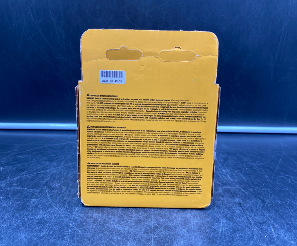 DeWalt DCB240C 20V Max 4Ah Battery And Charger Kit - NEW