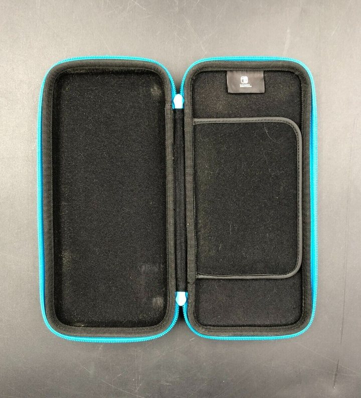 Hori The Legend of Zelda: Link's Awakening - Link Nintendo Switch Travel Case