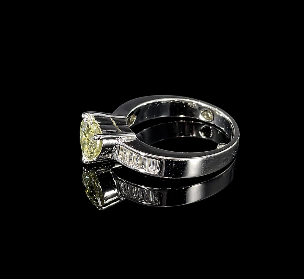 14KT White Gold Lady's Custom Made Diamond Engagement Ring With Appraisal