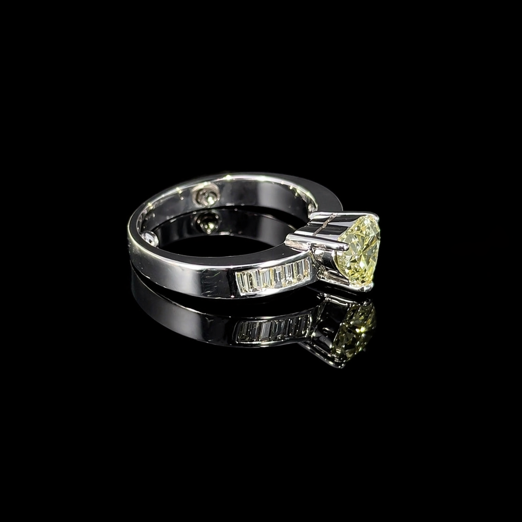 14KT White Gold Lady's Custom Made Diamond Engagement Ring With Appraisal